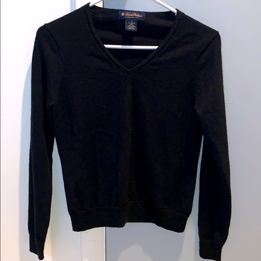 Brooks Brothers Cashmere V Neck fitted sweater